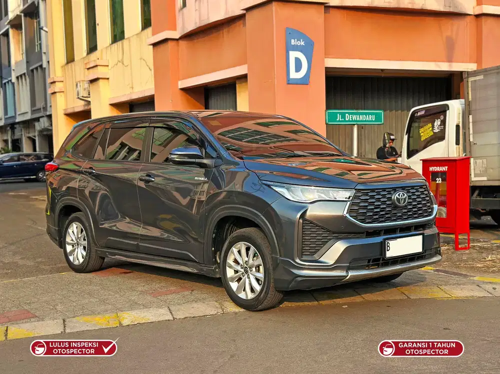 KM 30rb Zenix V HV Hybrid 2023 Modellista 2.0 Toyota cvt matic abu