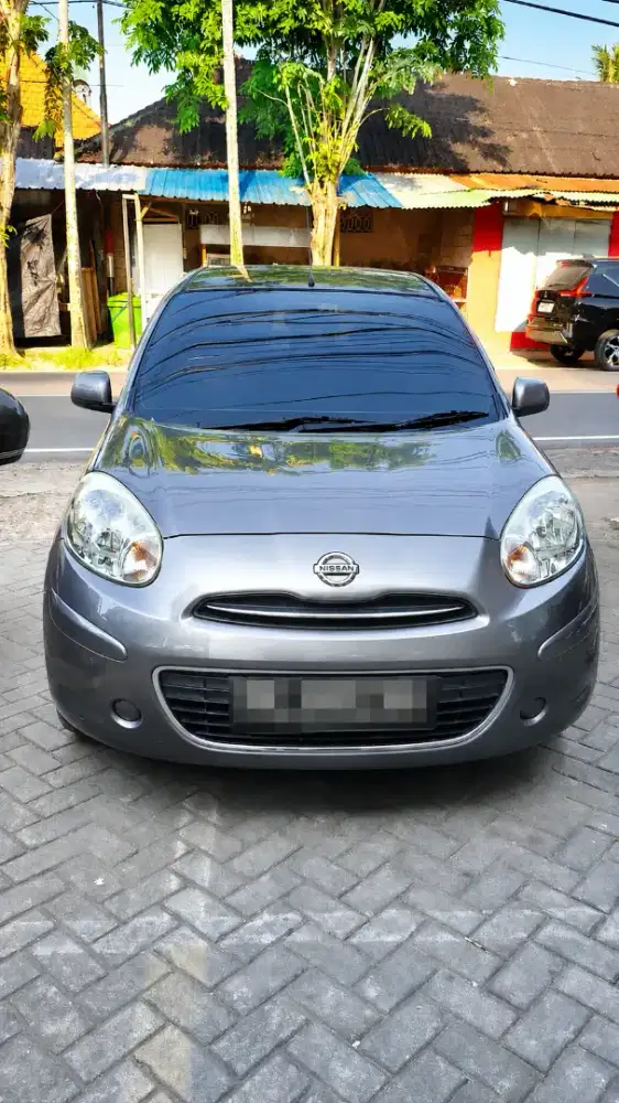 Nissan March 2012 super istimewa gress spt baru msh gress over kredit