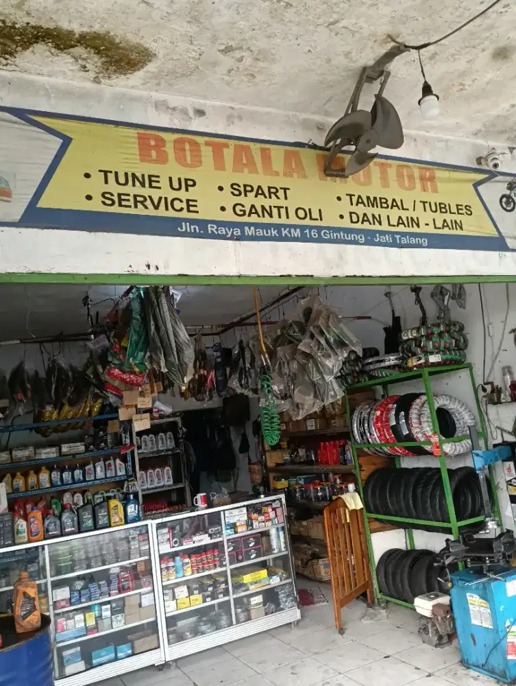 Butuh mekanik dan asisten montir sepeda motor