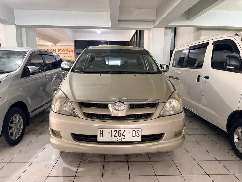 Innova 2.5 V diesel MT 2007