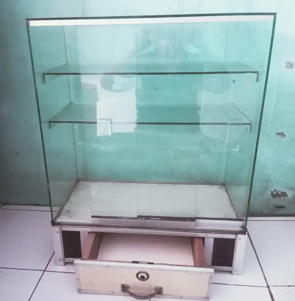 Steling rokok bekas