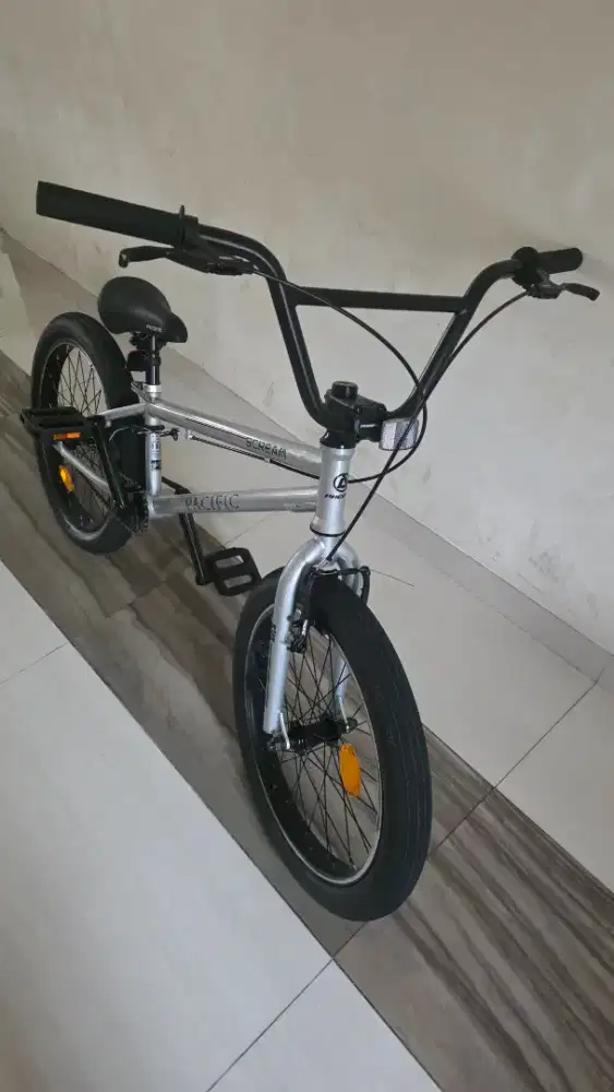 Sepeda anak BMX Pacific Scream