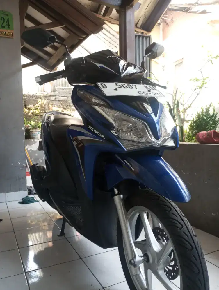 Vario 125 old ISS 2014 warna biru