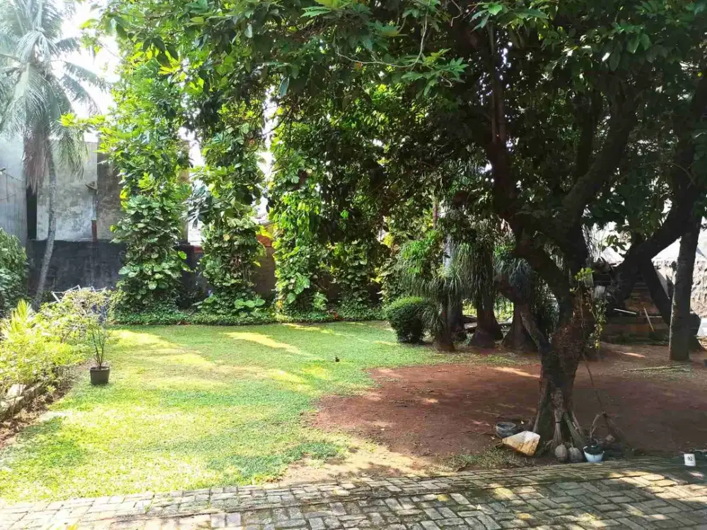 dijual tanah dan bangunan di KBN jeruk (dkt BINUS) luas 1236 m²