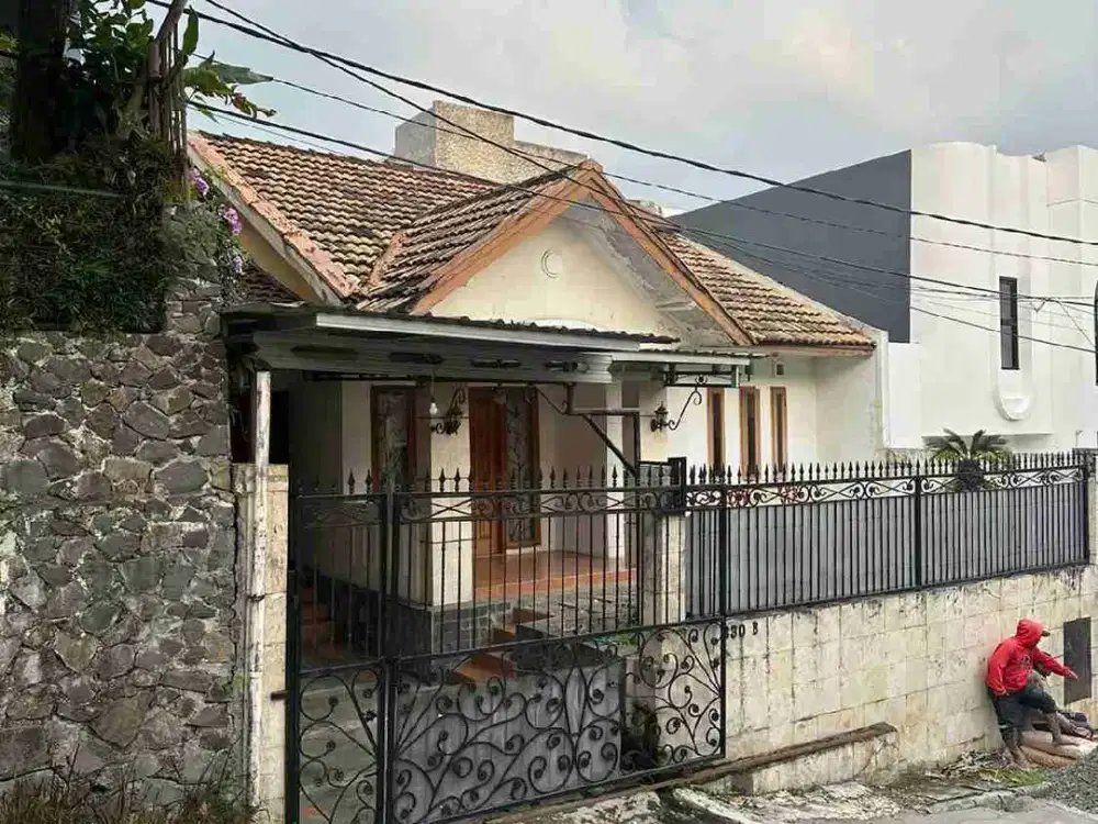 dijual rumah minimalis siap huni di dalam komplek setiabudi bandung utara kita bandung