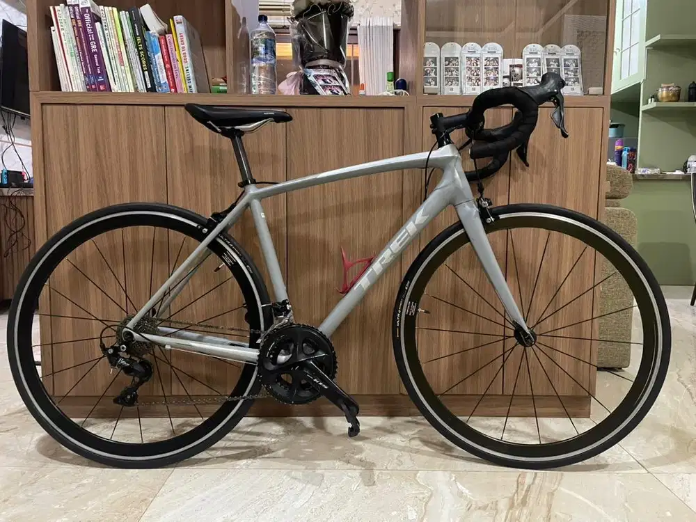 ROADBIKE TREK EMONDA ALR 5 RIM BRAKE SIZE 54