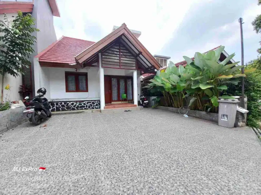 rumah villa furnished harga menarik di dago resort pakar bandung kota