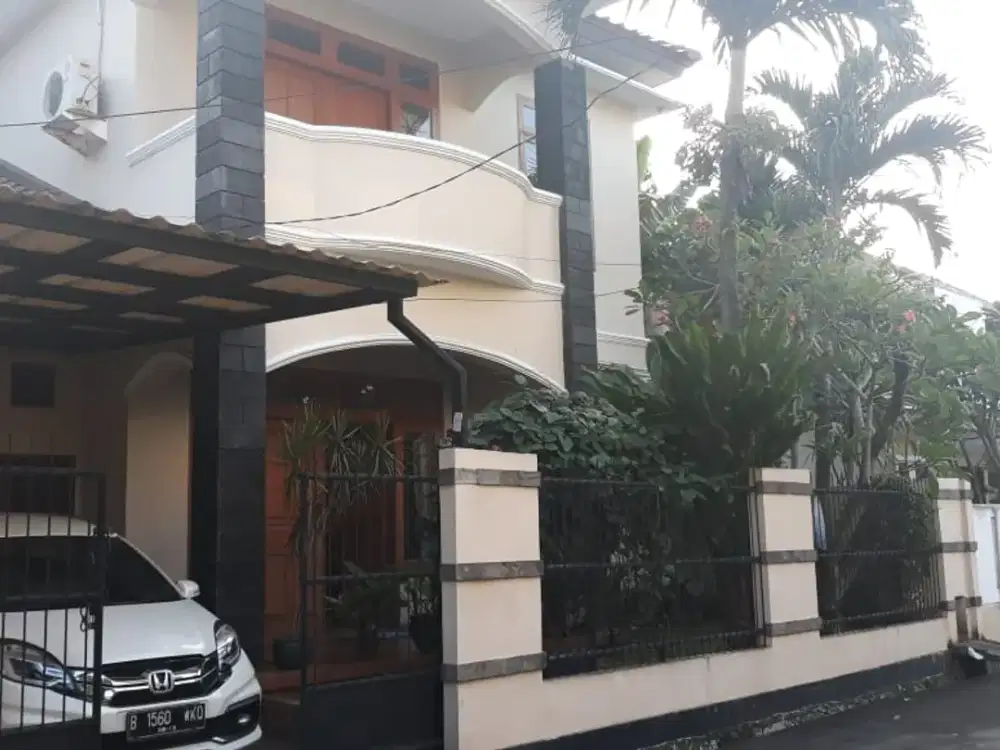 Dijual Rumah Bagus di Komp. Elang Sektor 9 Bintaro