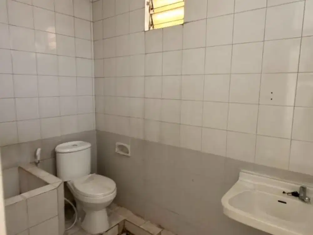 Dijual Ruko Jl. Rajawali Barat