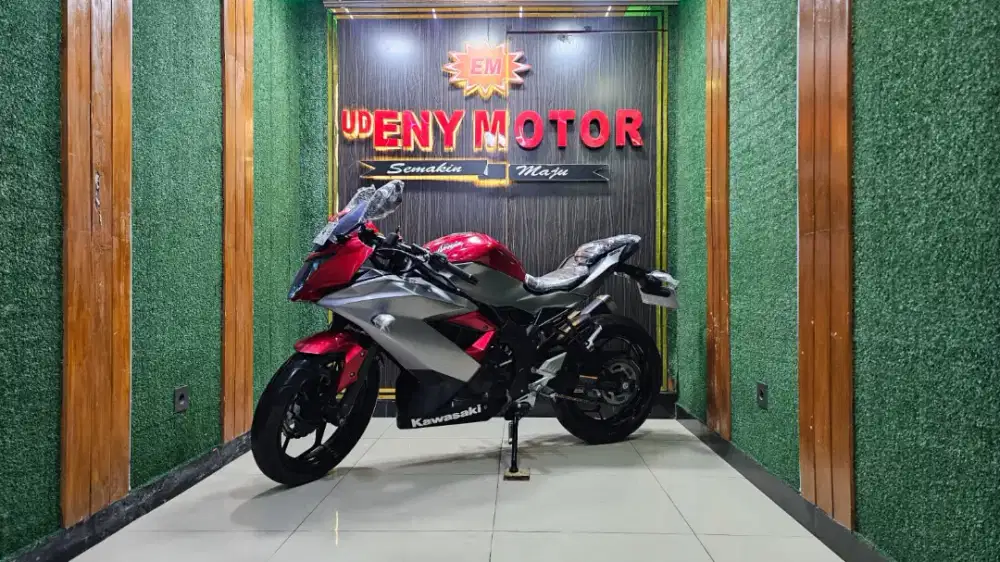 UD ENY MOTOR - Kawasaki Ninja 250 Mono thn 2018 fresh