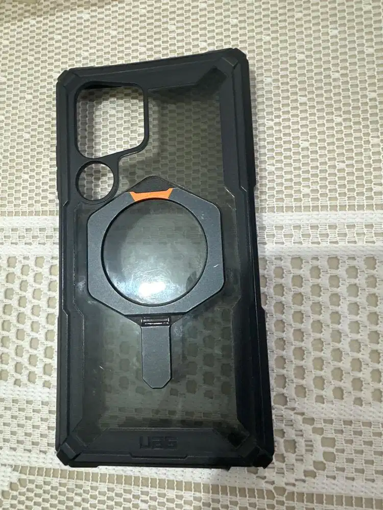 Casing premium merk UAG second hp samsung s24ultra
