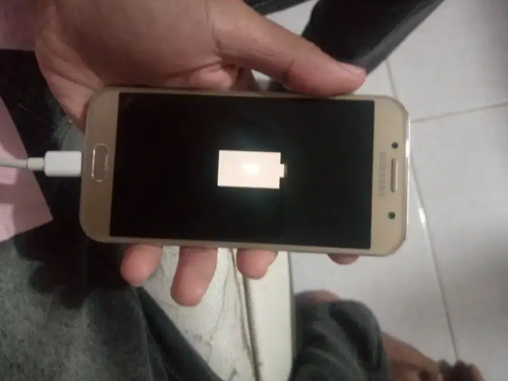 Samsung A3 2017 nfc layar amoled