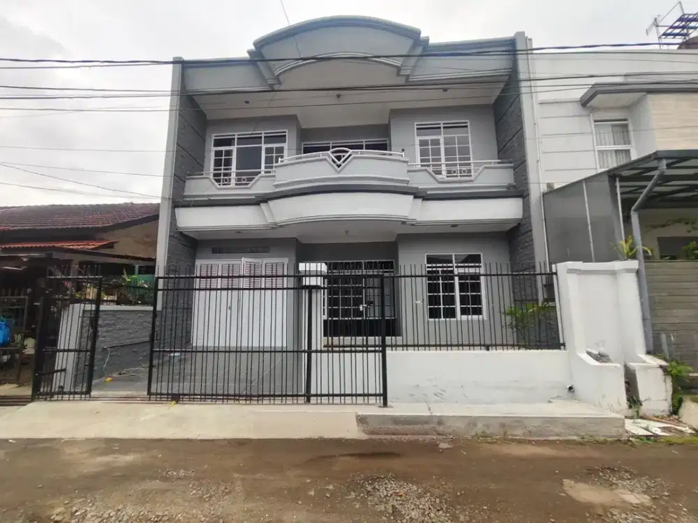 Rumah Siap Huni Strategis di Taman Kopo Indah TKI 2