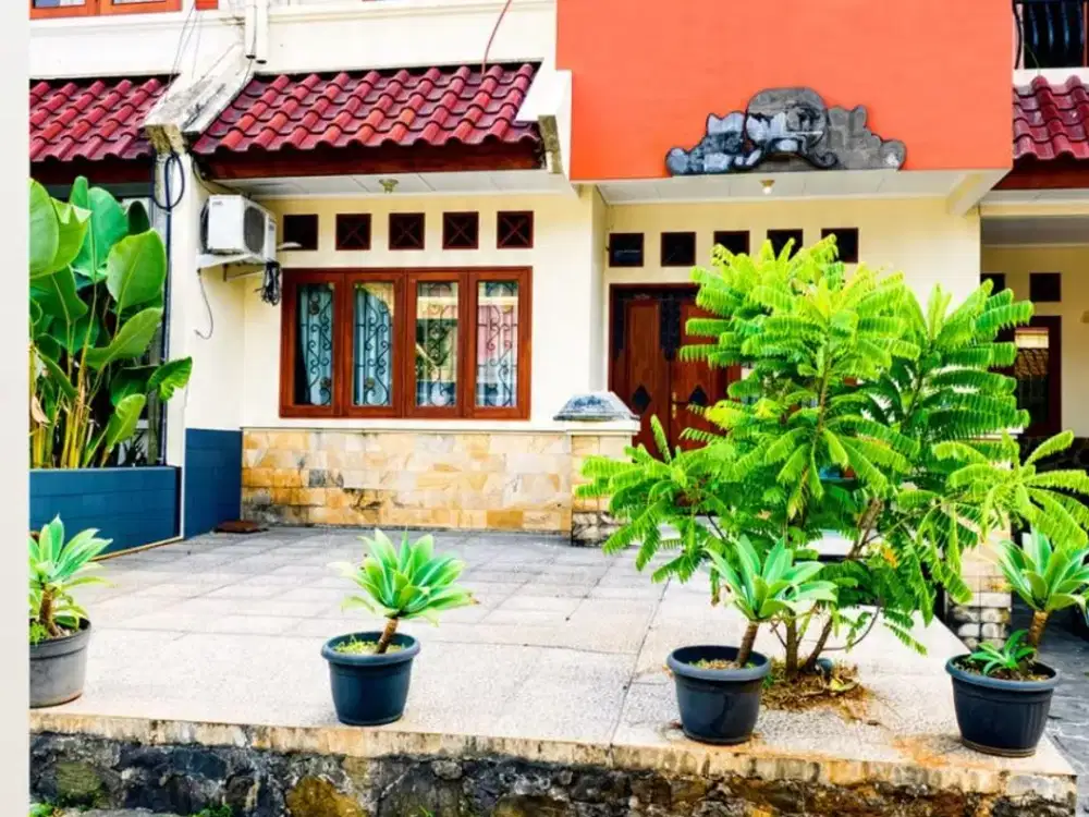 DISEWAKAN – RUMAH BALI VIEW CIRENDEU