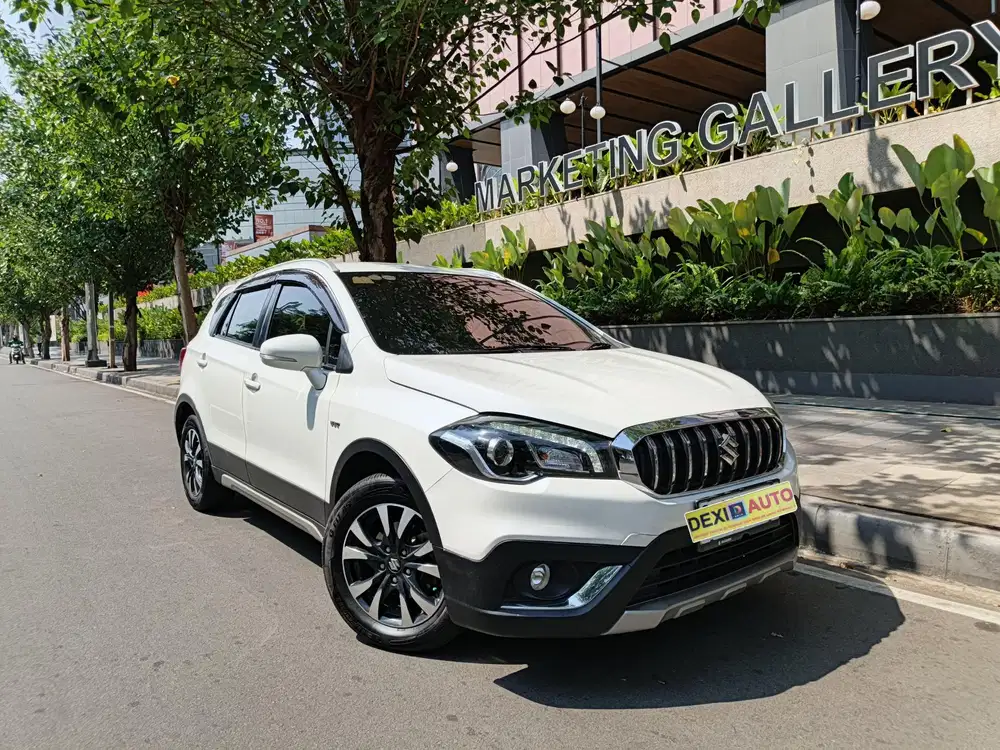 (KM30000)SUZUKI SX4 S-CROSS AT 2019 NIK 2018 FACELIFT ISTIMEWA KM LOW!
