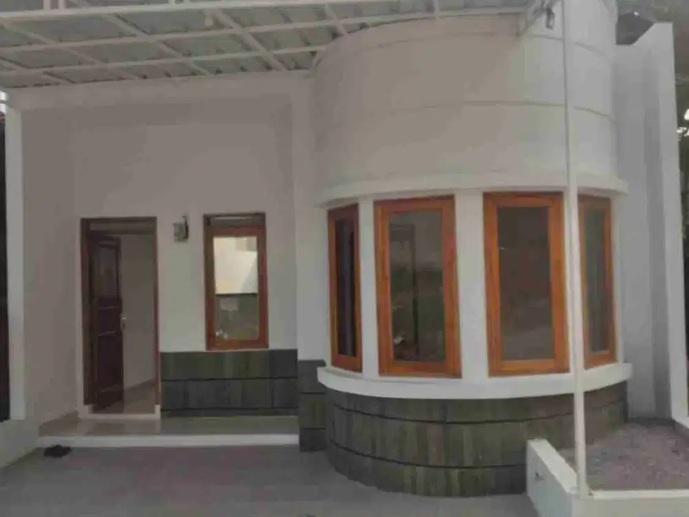 Dijual Rumah Keren 300 an jt di Bandung Timur