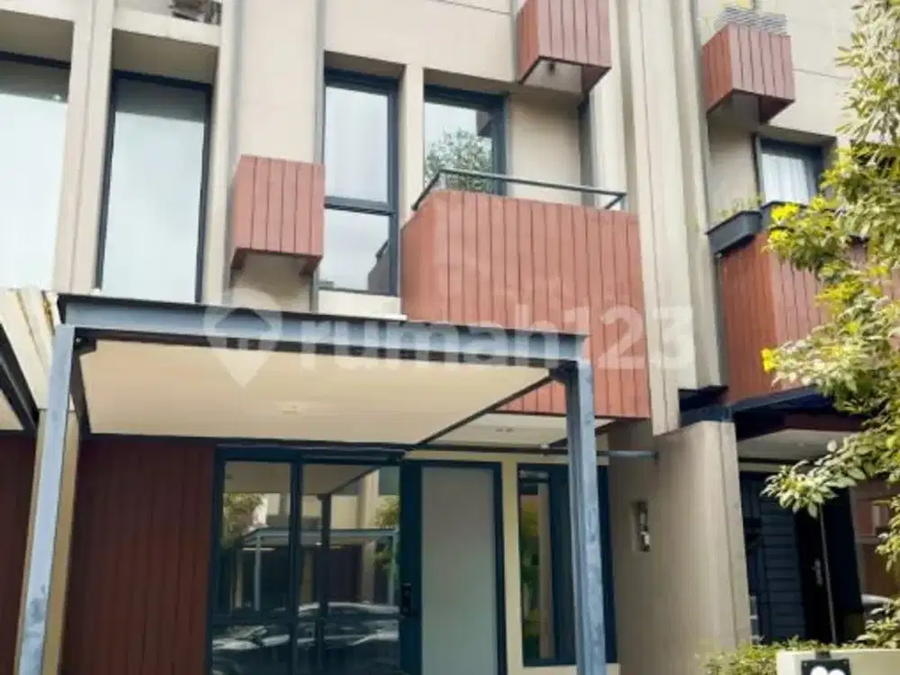 Dijual Rumah Posisi Dekat Club House di Tabebuya Invensihaus R BSD Tangerang