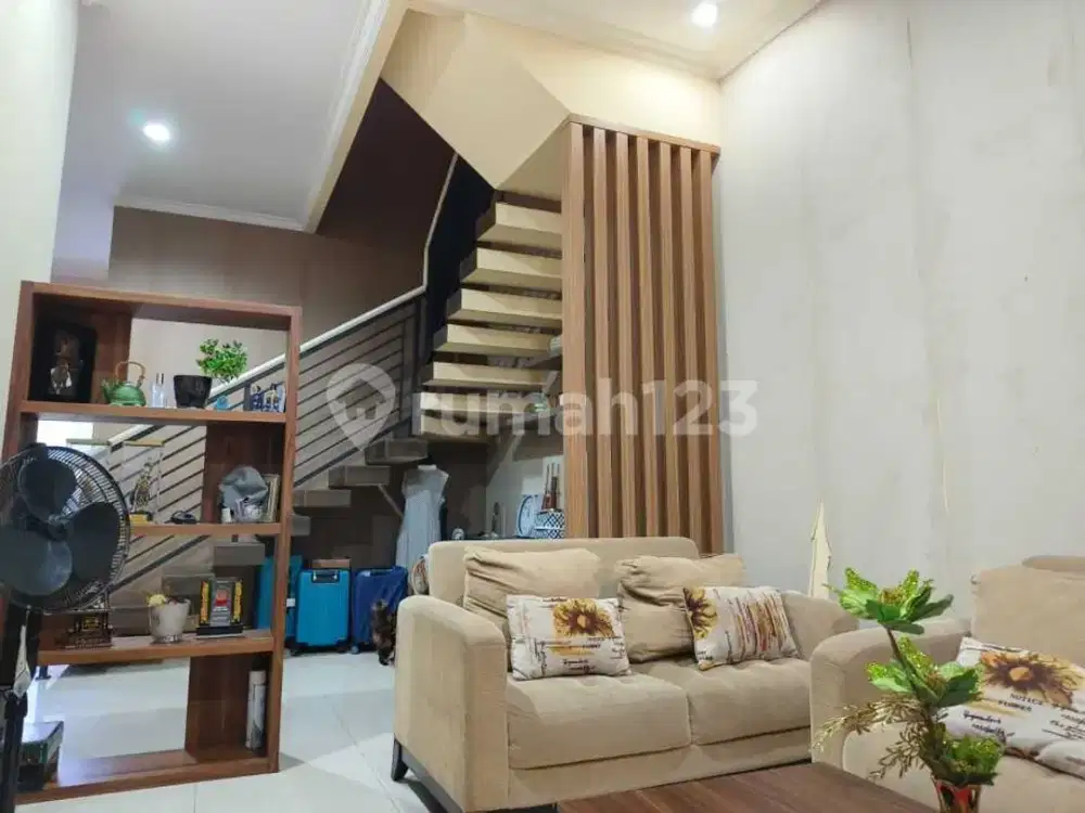 Dijual Rumah Full Furnished di Jl Basir Pondok Kacang Barat