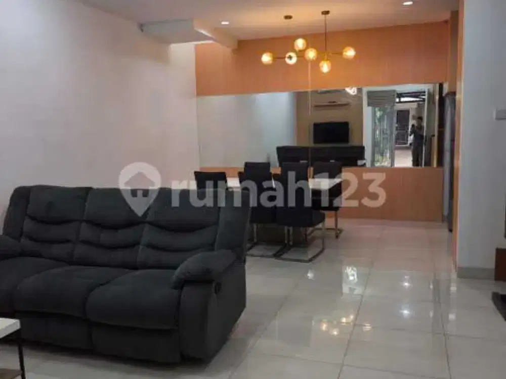 Dijual Rumah Full Furnish + AC Siap Huni di Latigo Village Gading Serpong