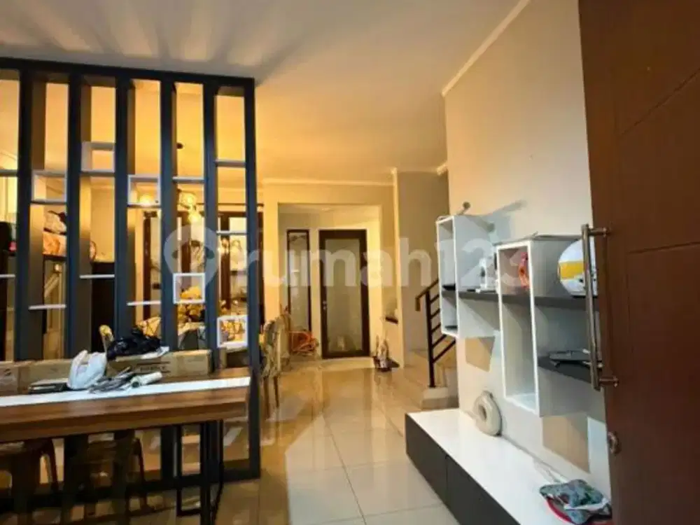 Dijual Rumah Bagus Furnish 2 Lantai di Summarecon The Orchard Bekasi Utara