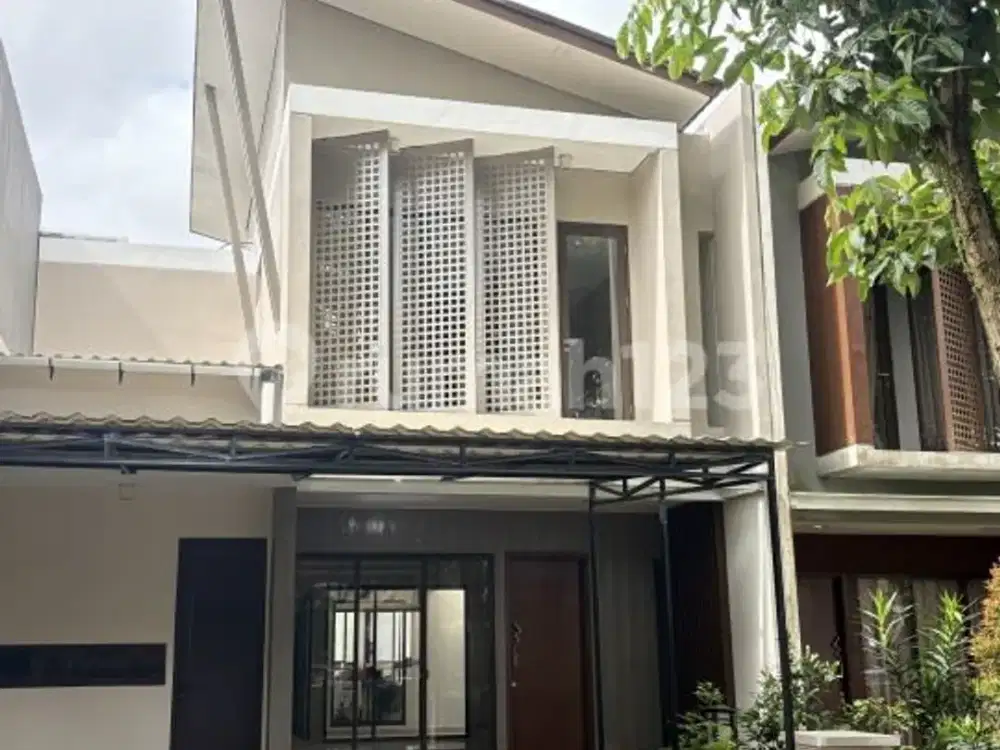 Dijual Rumah Depan Taman Cluster HGB Hadap Selatan di De Naara - De Park BSD