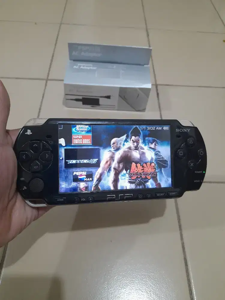 Psp slim seri 2000 Memory gede 16gb Full game