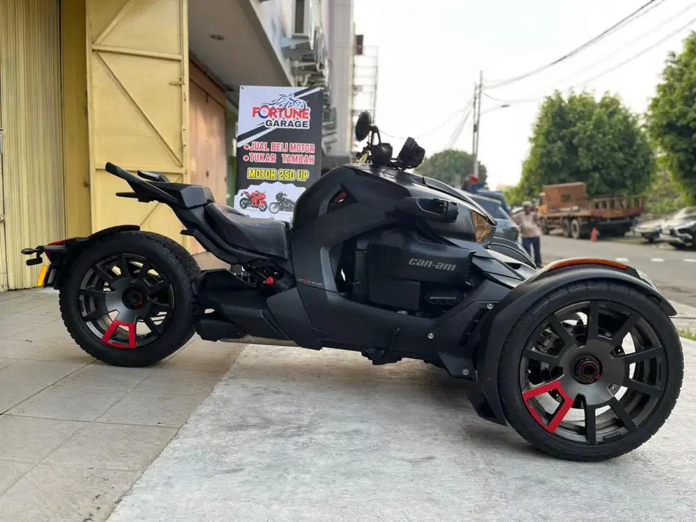CAN AM RYKER 900 RALLY ABS 2024 KM 10RB HITAM FULL PAPER ANTIK SPYDER