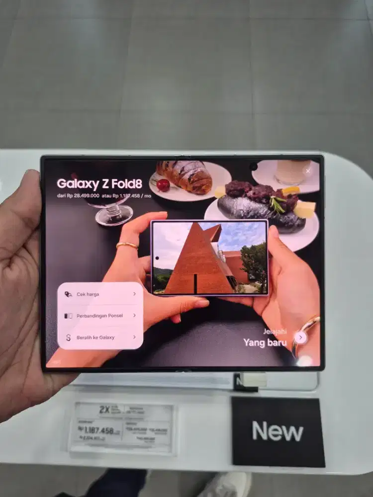 Samsung Galaxy Fold 8Wide