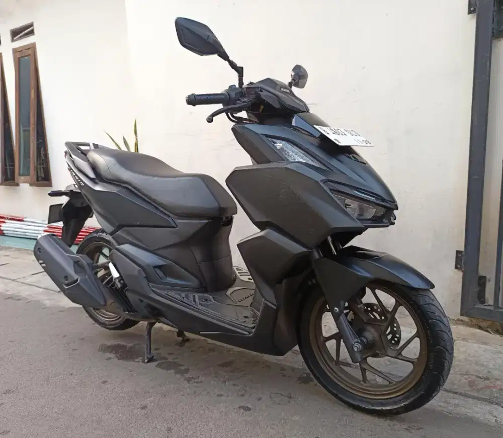 Vario 160 cbs 2023 lengkap bagus