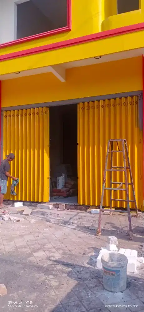 pintu harmonika