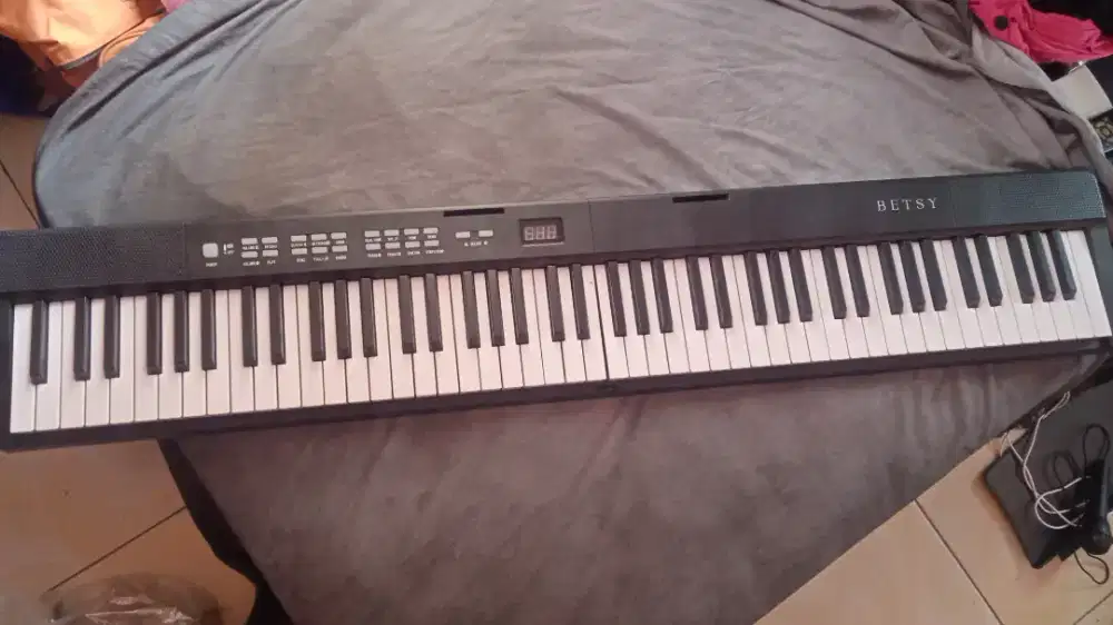 Piano Lipat BETSY B170 88 TUTS