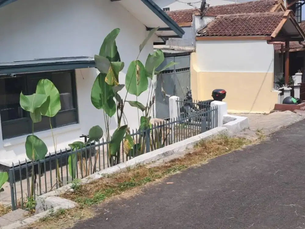 Termurah Rumah Ex Resto di Bukit Dago Belakang Jayakarta Hotel Bandung untuk Ruang Usaha