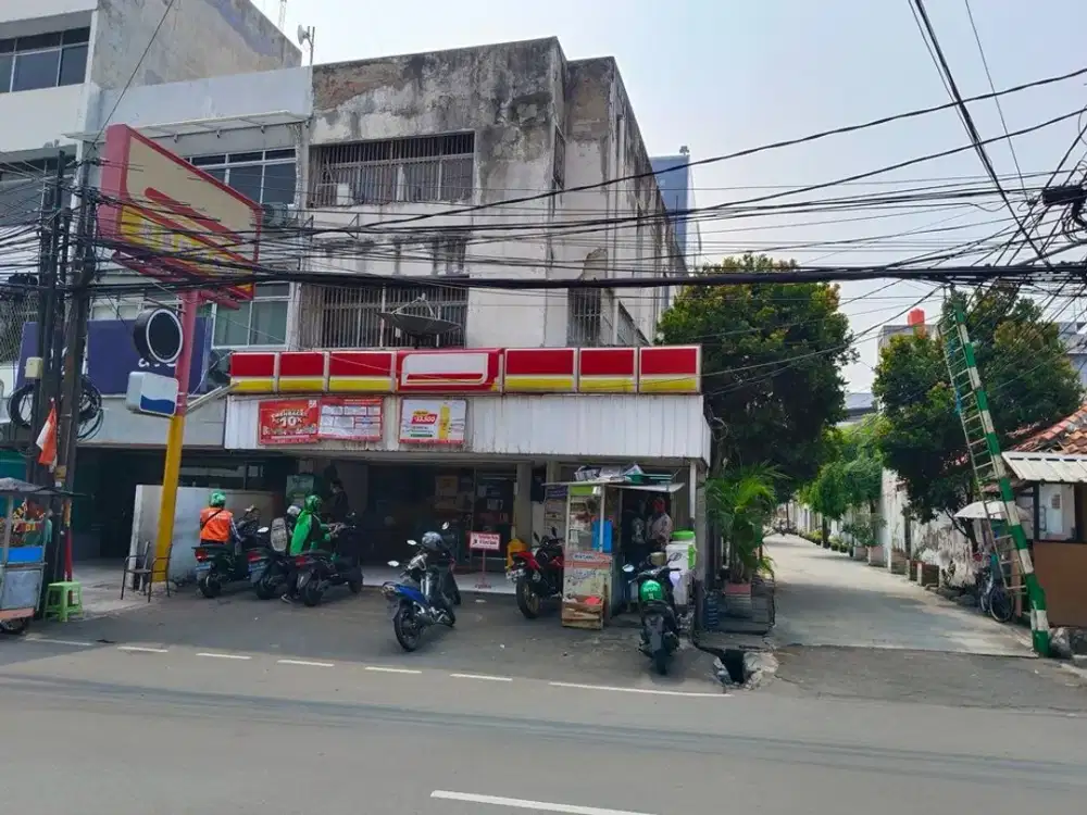 Minimarket Ruko Juanda: 3 Lantai, LT 340 m2, Hook, Murah Jual Cpt BU, Jalan Raya