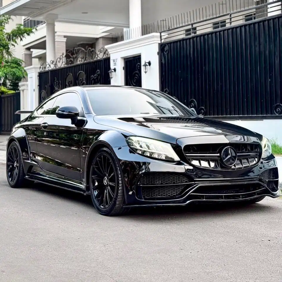 (CASH) Mercedes Benz C200 Coupe 2020 (Upgrade C63 Coupe)