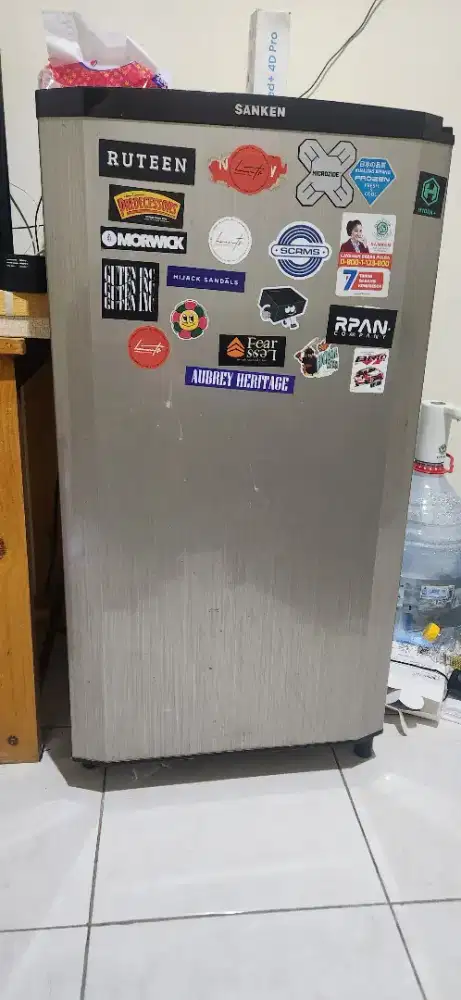 Kulkas sanken 1 pintu