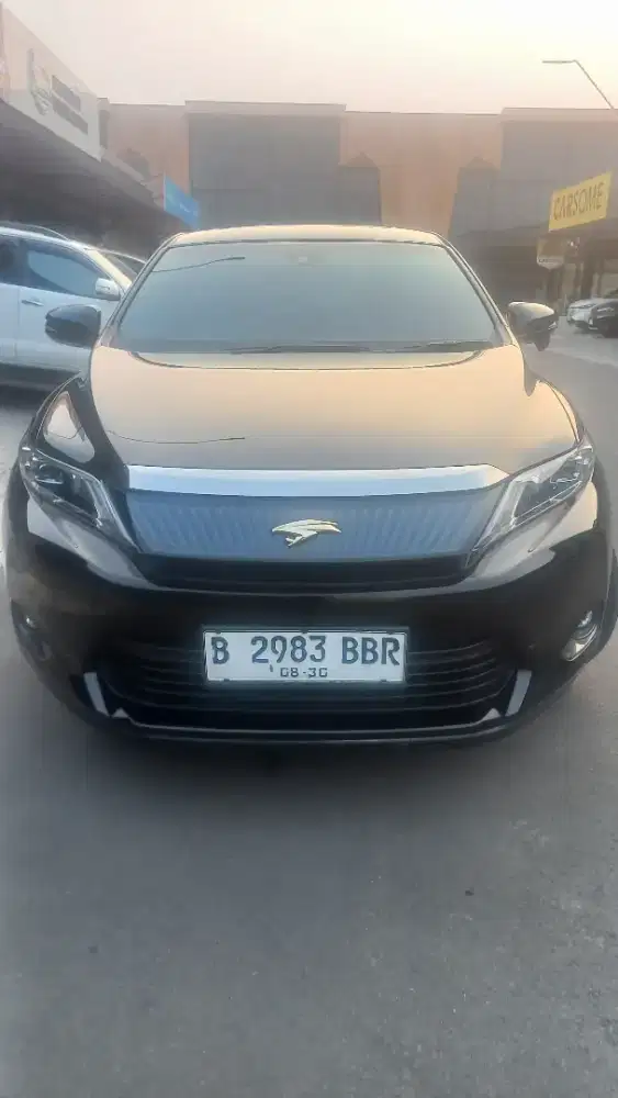 Toyota Harrier 2.0 Audioless SUV