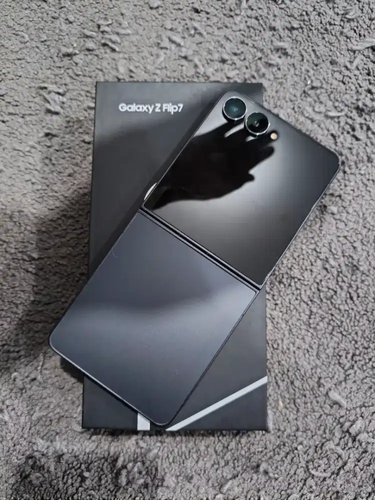 Samsung z flip 7 12/256 fullset