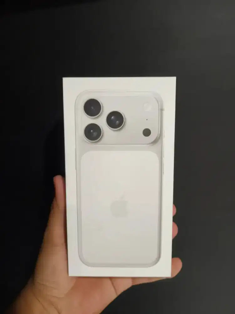Ready Iphone 17 Pro Silver