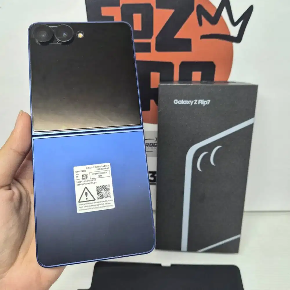 MURAH! Samsung Z Flip 7 12/256 GB Navy Mulus 99%