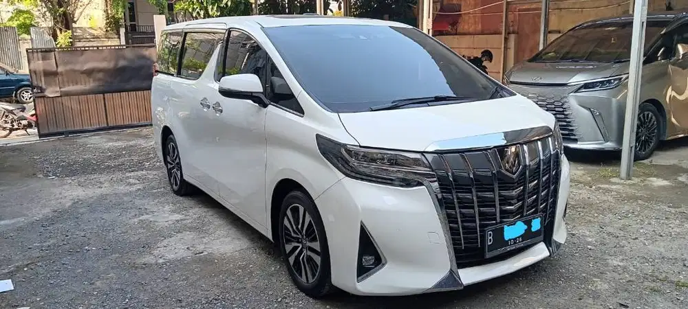 Dijual mobil Alphard Putih mulus 2021  Surat Lengkap
