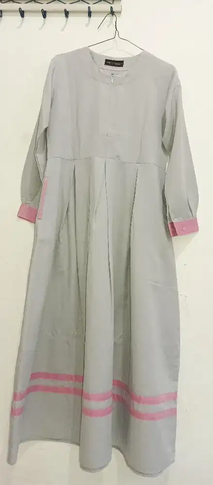 Long Dress Abu-Pink XS + Bonus Kerudung | Preloved