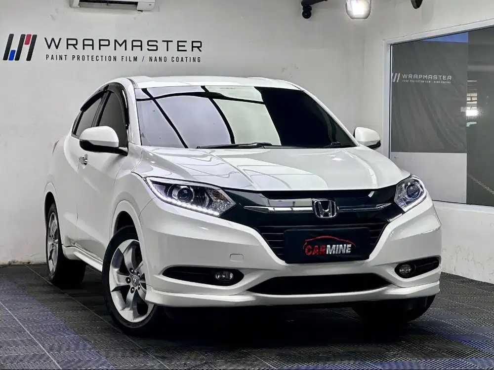 Honda HR-V 1.5 E AT 2016 Pearl White Metik 2017