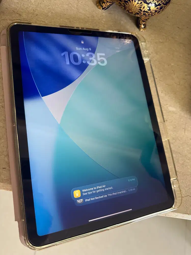 iPad Air Gen 4 64G WiFi only black/gray like New