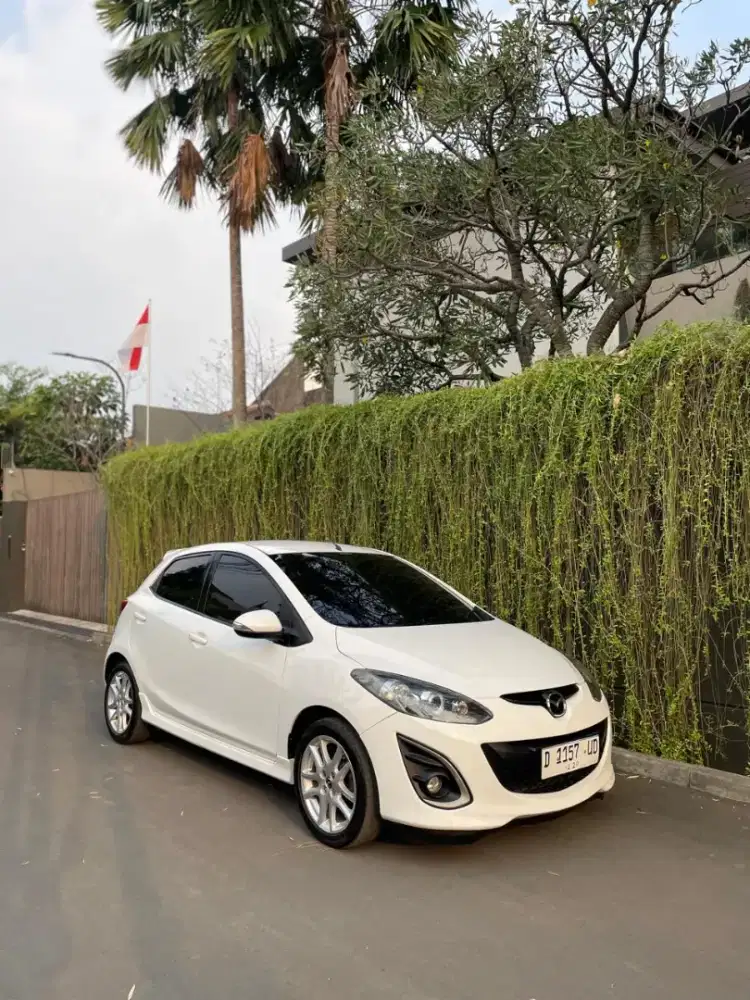 Mazda 2R matic 2012