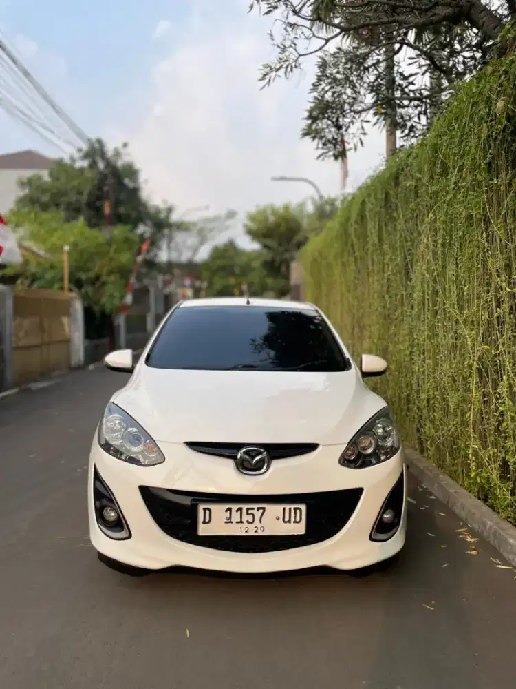 Mazda 2R automatic 2012