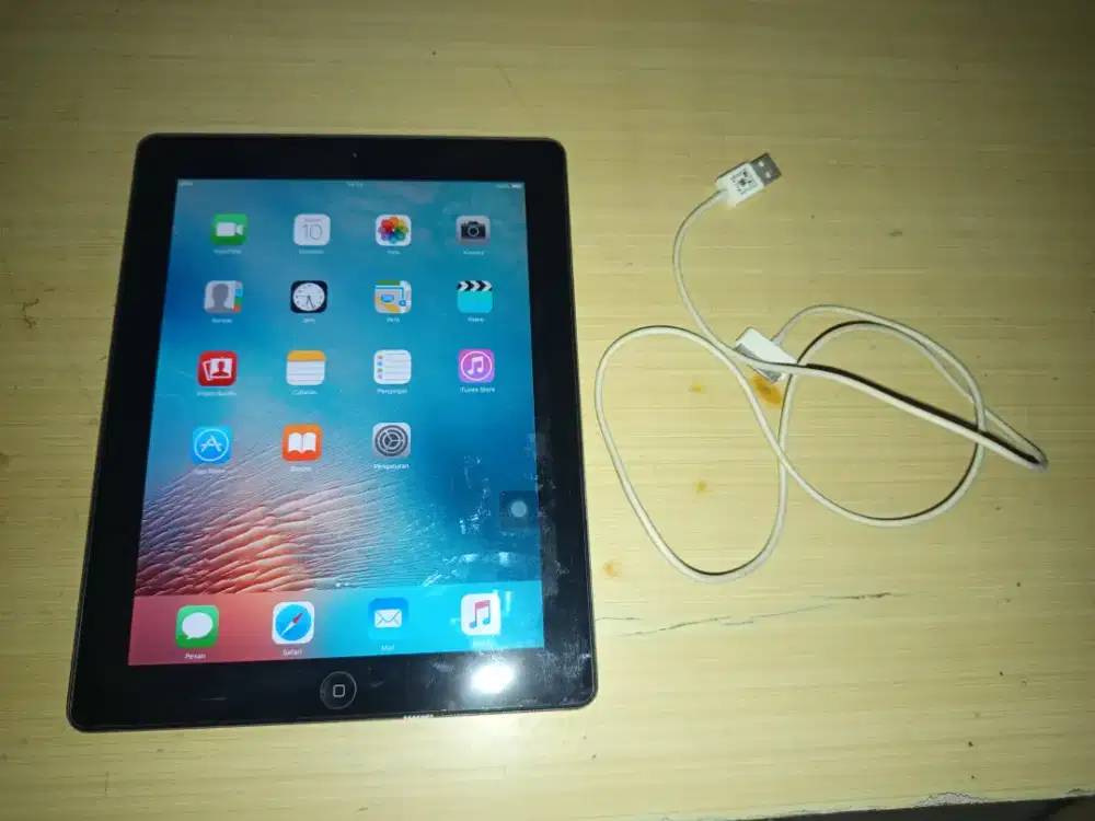 FOR SALE MURAH IPAD 1 (HANYA KABEL DATA)