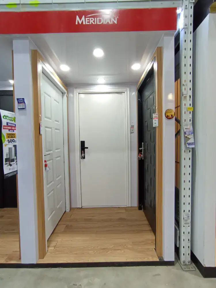 Pintu utama, kamar mandi, kamar tidur
