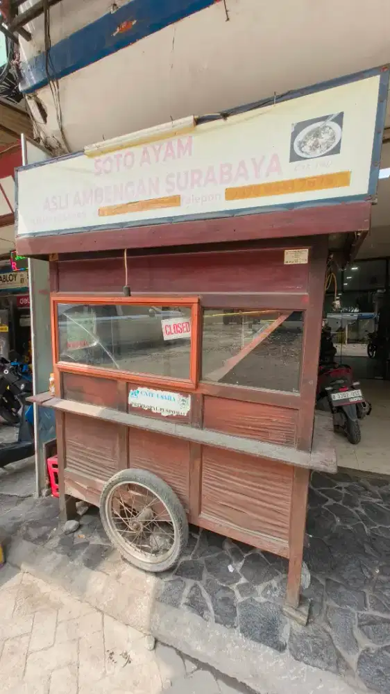 Gerobak soto kayu bekas