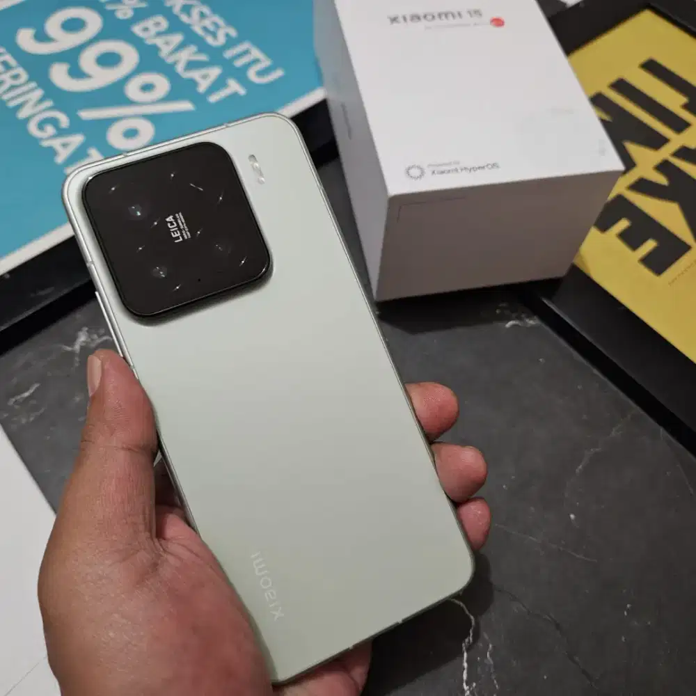 Xiaomi 15 12/256GB Fullset Ori Like New