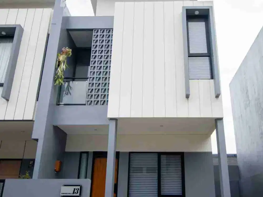 Rumah Cantik Modern 2 Lantai Siap Huni Strategis di Kota Bandung